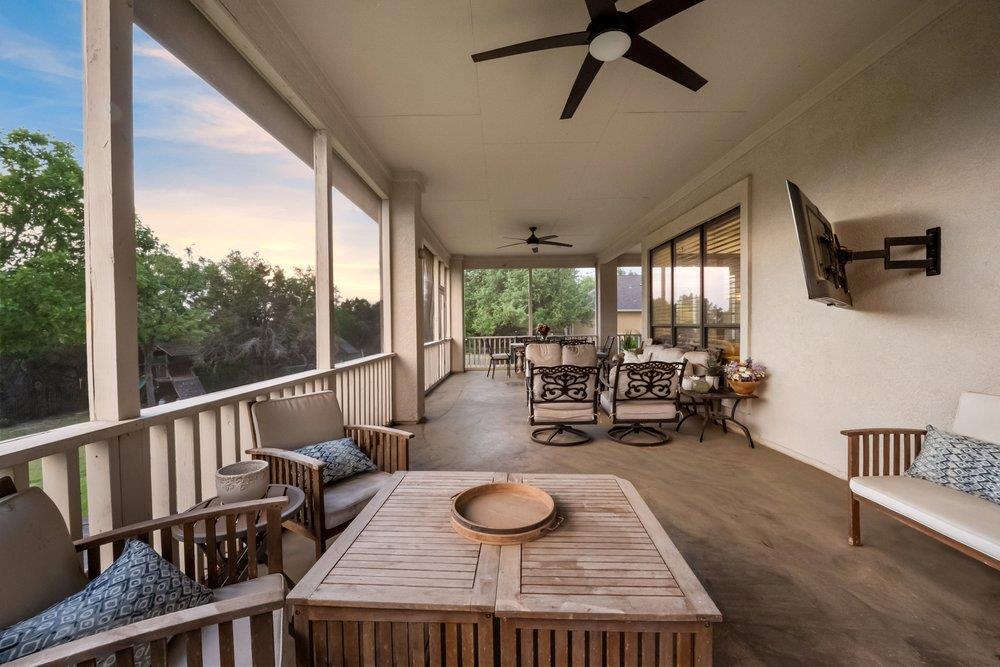 109 Burgess Ln, Austin, TX 78738