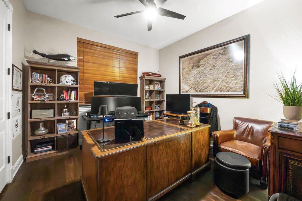 109 Burgess Ln, Austin, TX 78738