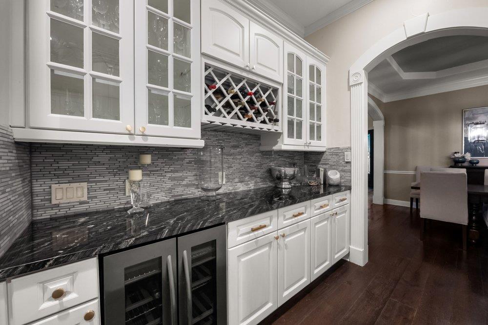 109 Burgess Ln, Austin, TX 78738