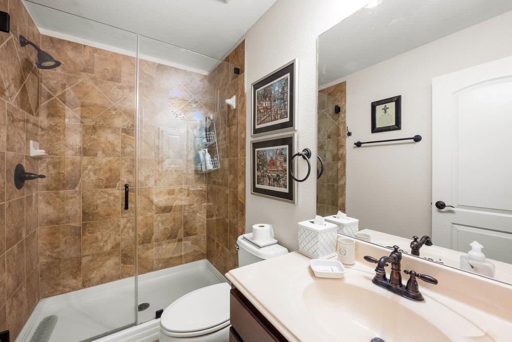 109 Burgess Ln, Austin, TX 78738