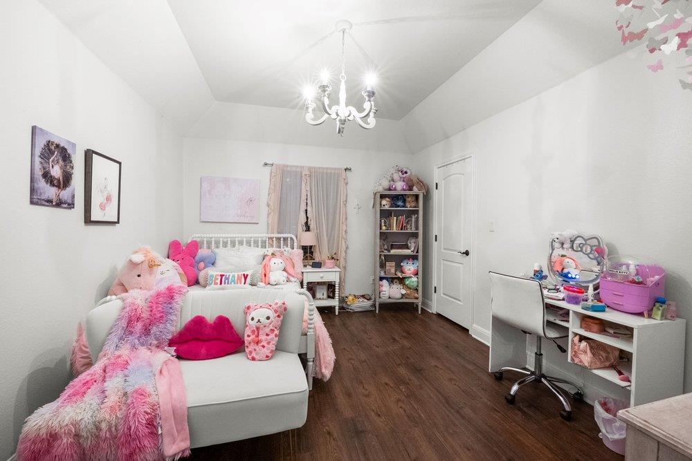 109 Burgess Ln, Austin, TX 78738