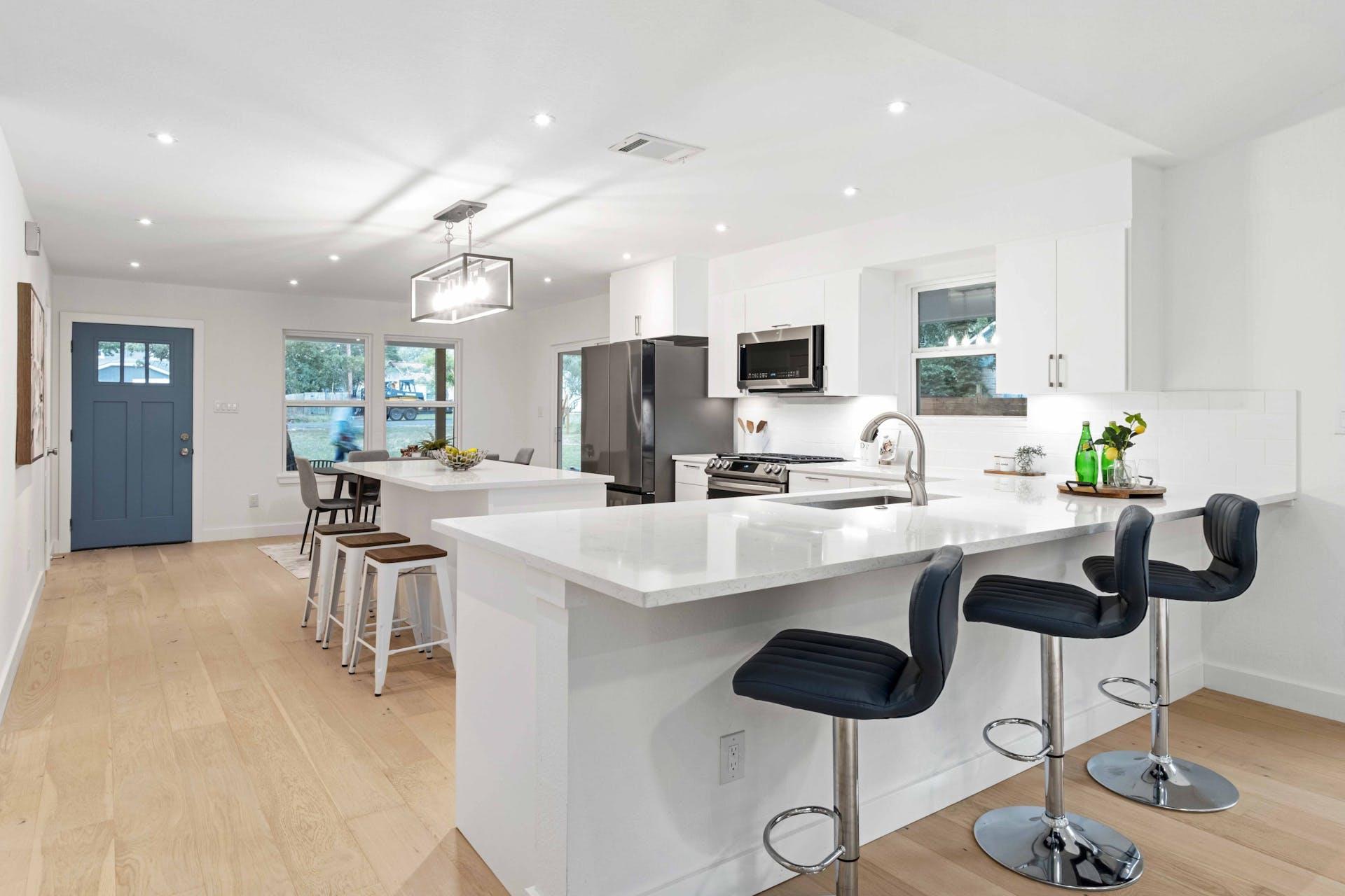 13207 Fencerail Rd, Manchaca, TX 78652