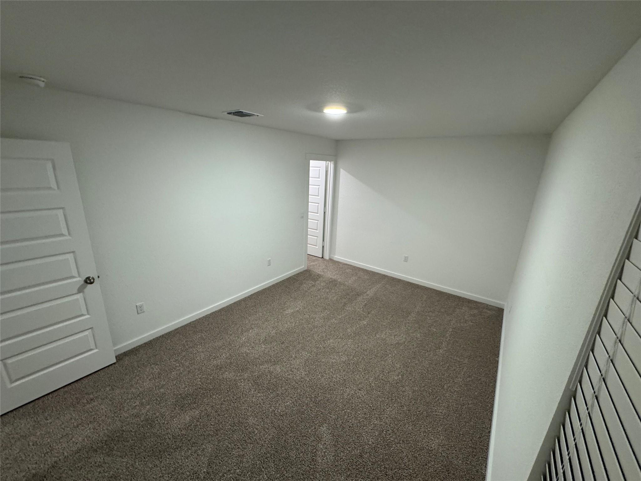 204 James River Dr, Hutto, TX 78634