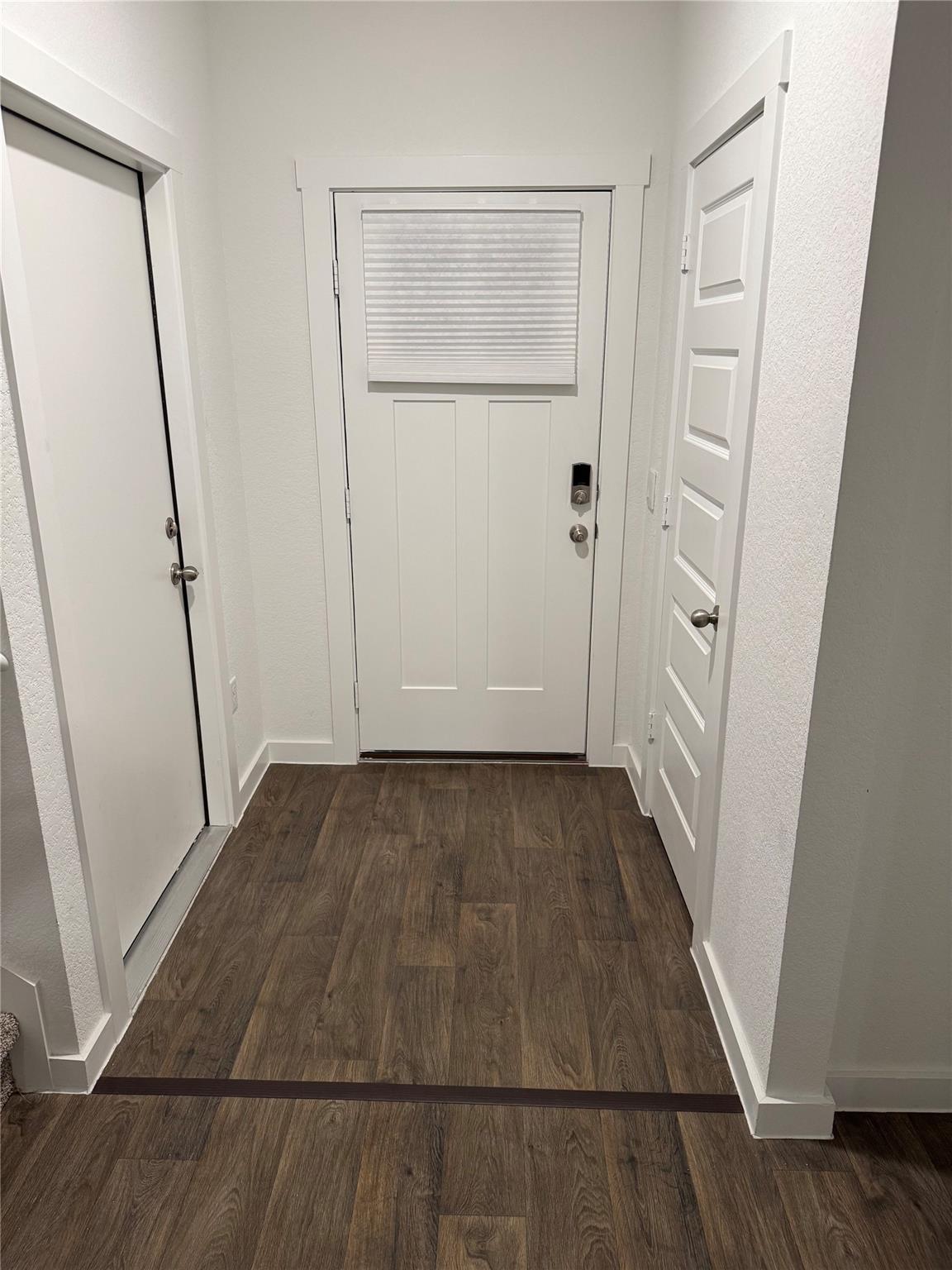 204 James River Dr, Hutto, TX 78634