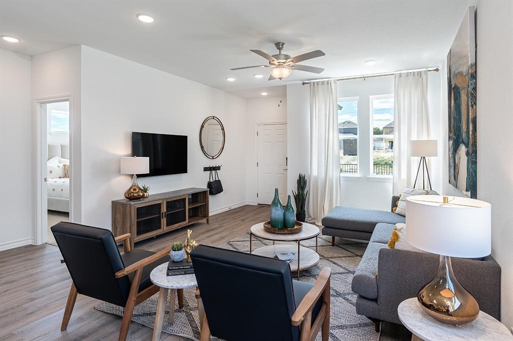 308 Stinchcomb Rd, Hutto, TX 78634