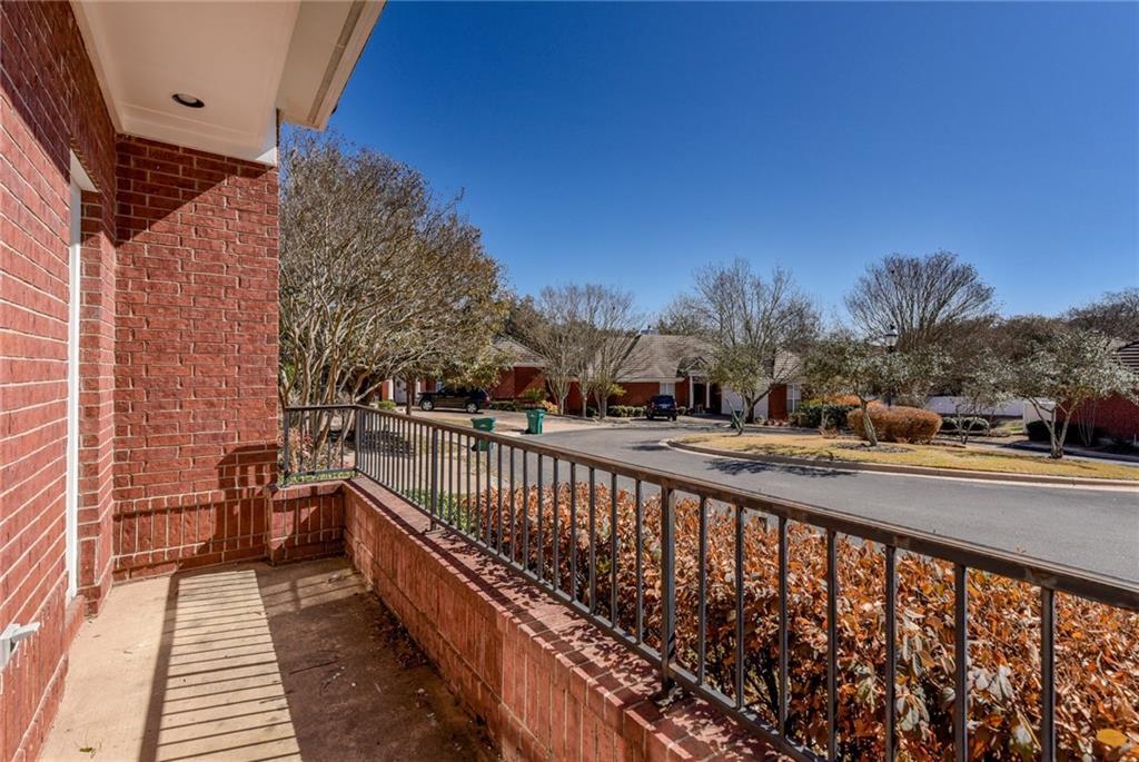 4010 Long Champ Dr # 14, Austin, TX 78746