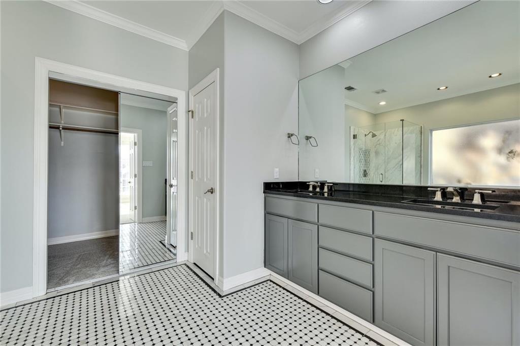 4010 Long Champ Dr # 14, Austin, TX 78746