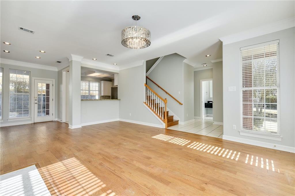 4010 Long Champ Dr # 14, Austin, TX 78746