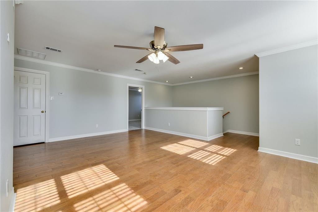 4010 Long Champ Dr # 14, Austin, TX 78746