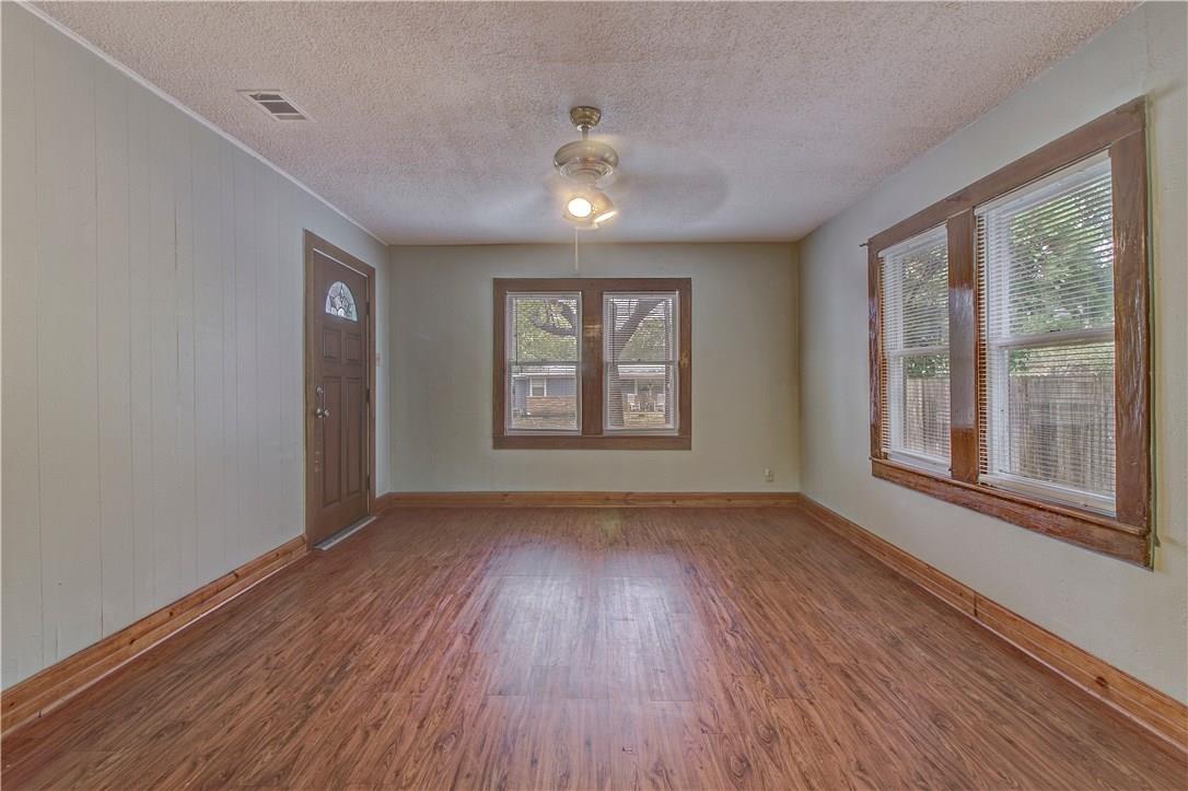 607 E 15th St, Georgetown, TX 78626