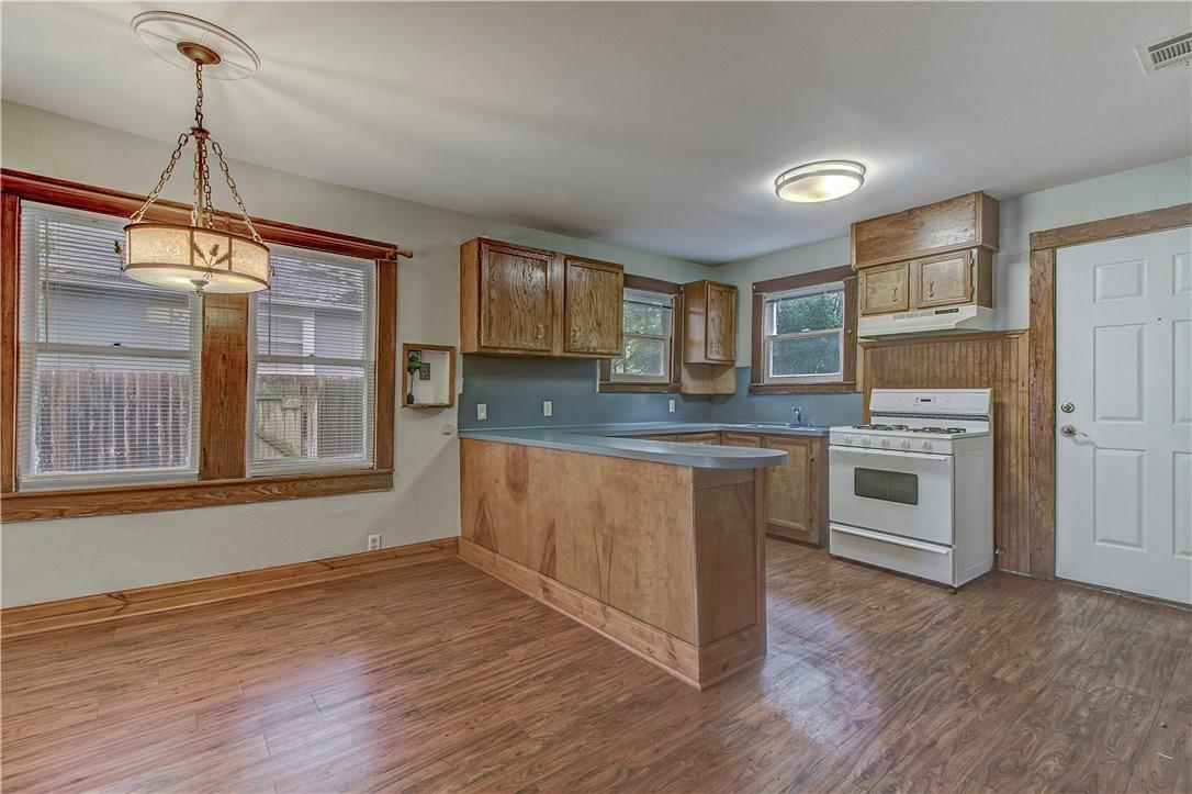 607 E 15th St, Georgetown, TX 78626