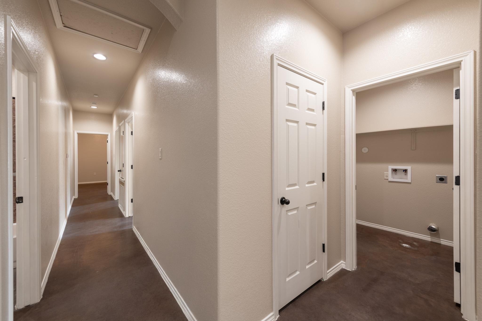 424 JACK RABBIT Ln # B, Buda, TX 78610