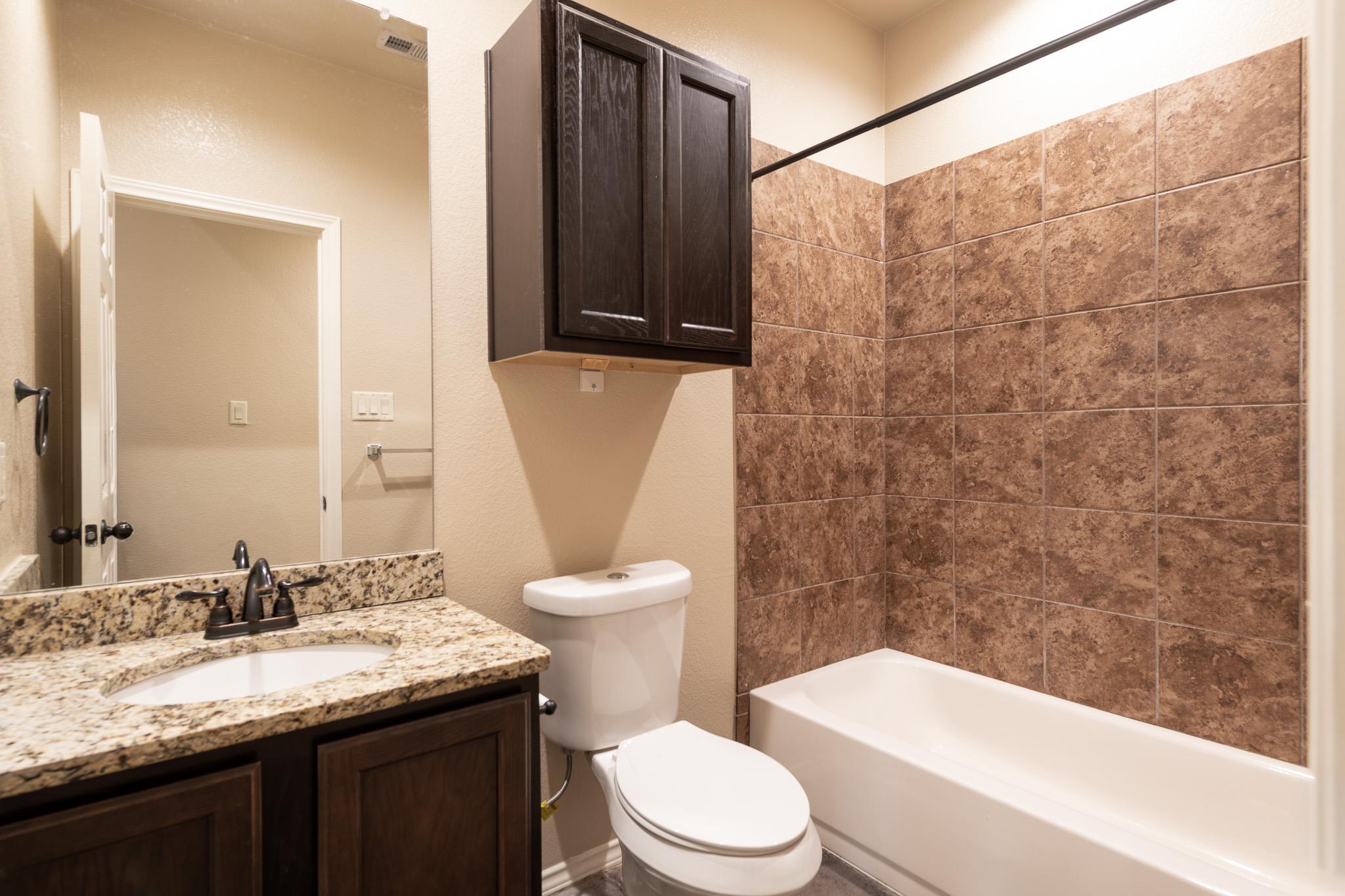 424 JACK RABBIT Ln # B, Buda, TX 78610