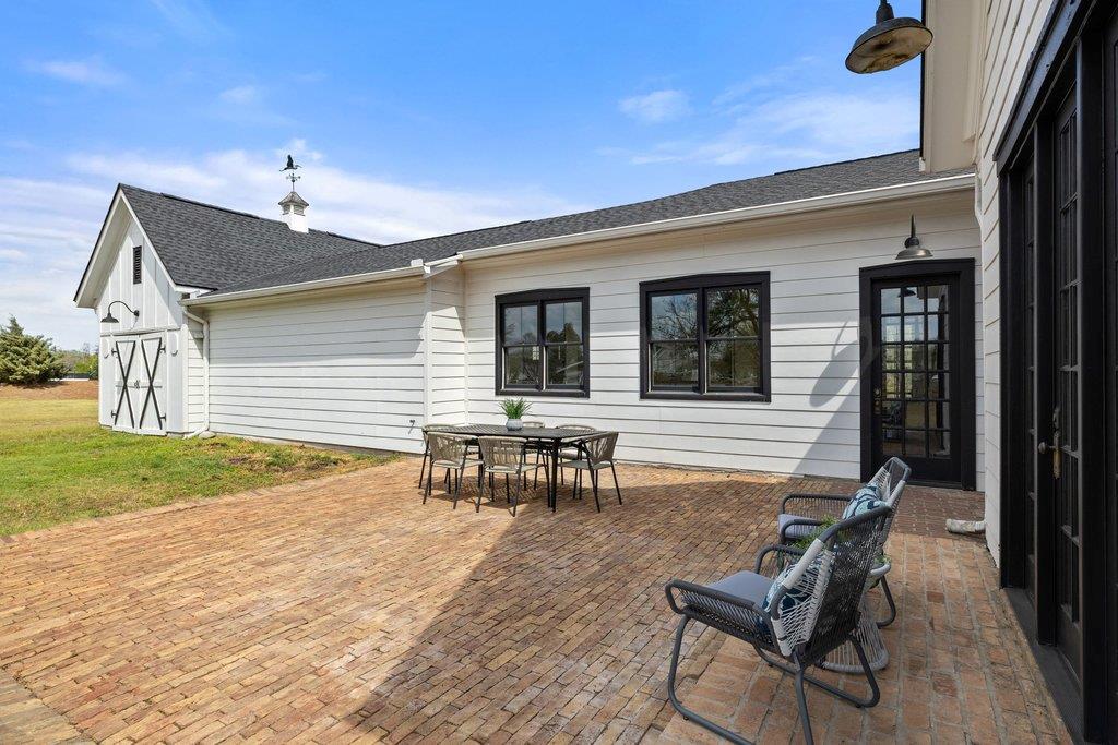 167 Vincas Shadow Ct, Driftwood, TX 78619