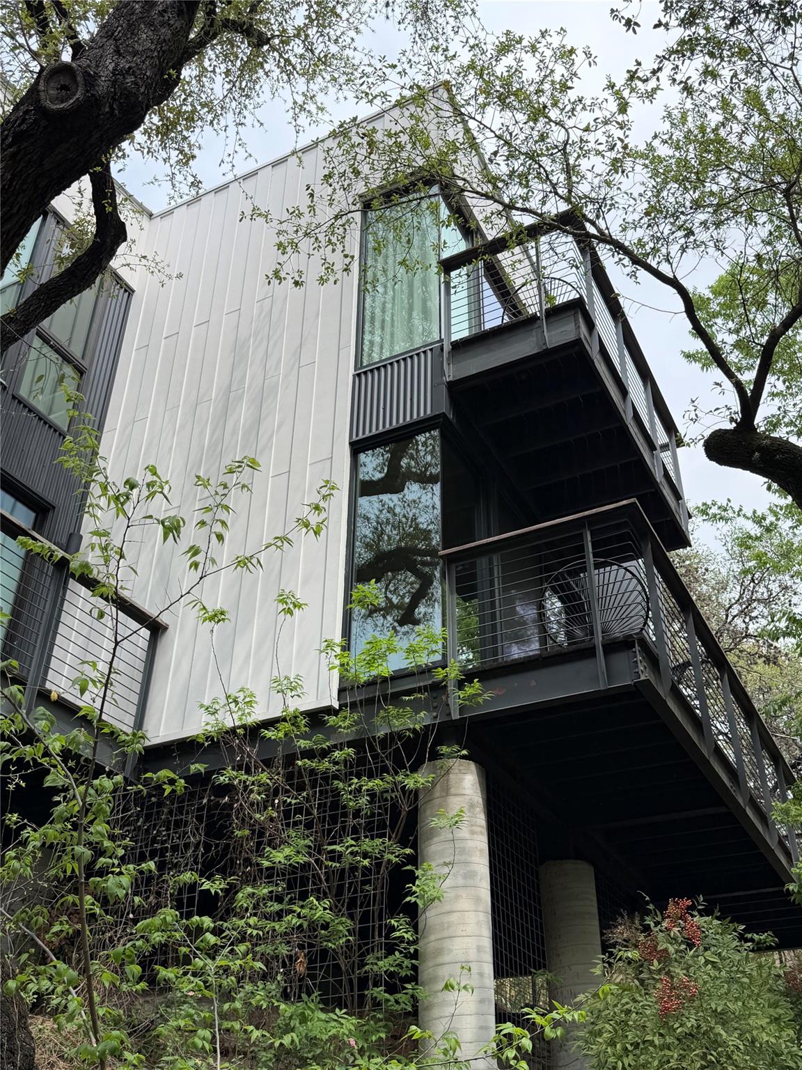 1325 Bonham Ter # C, Austin, TX 78704