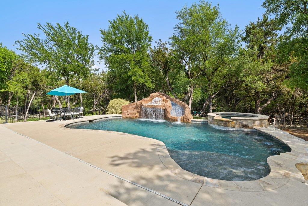 108 Berry Cv, Georgetown, TX 78628