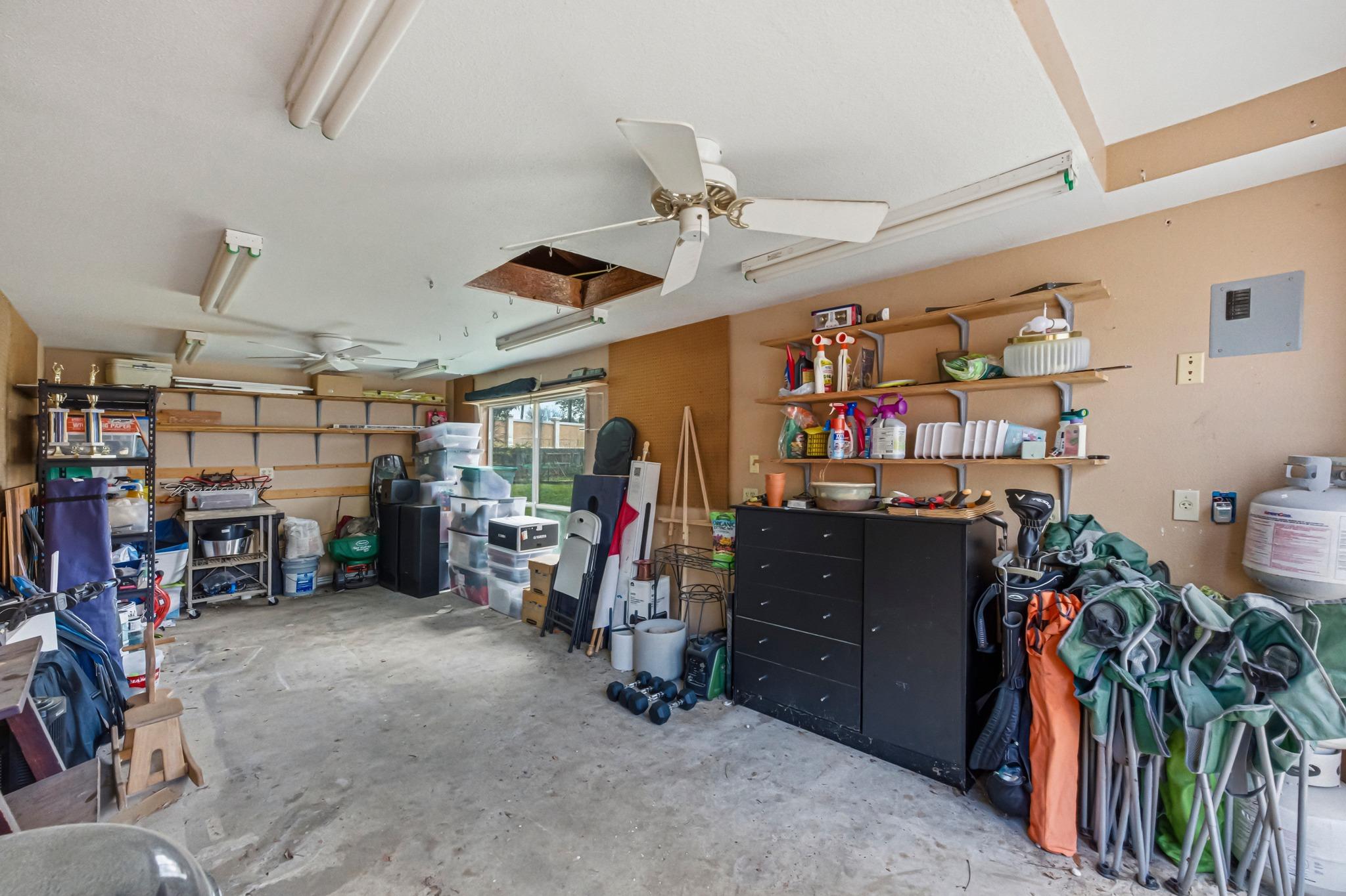 5203 Valley Oak Dr, Austin, TX 78731