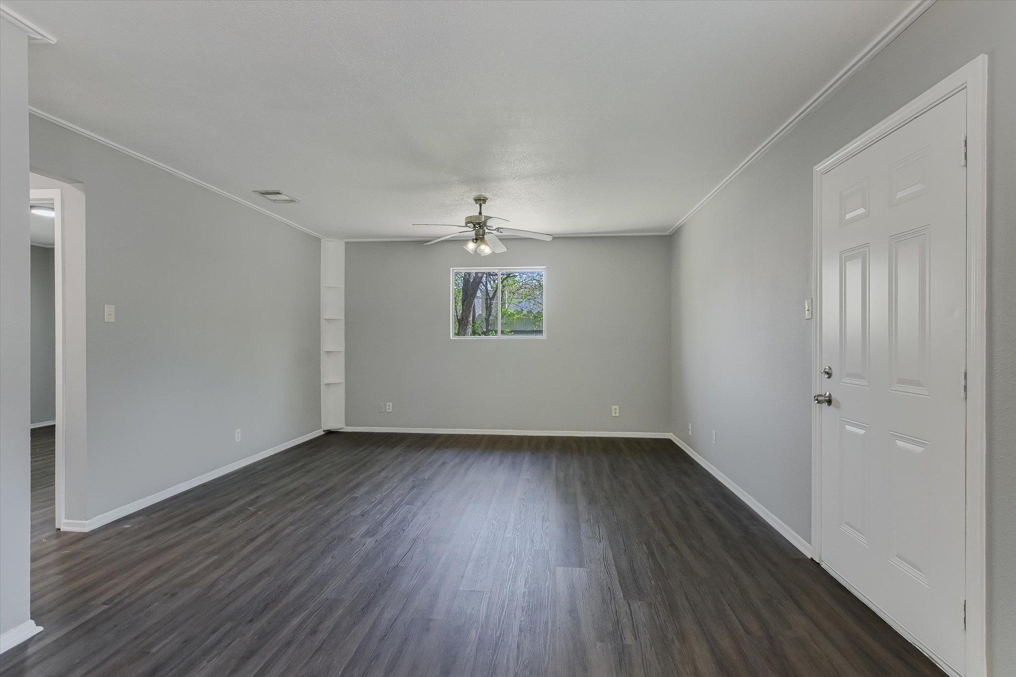 1811 Magnolia Dr # B, Round Rock, TX 78664