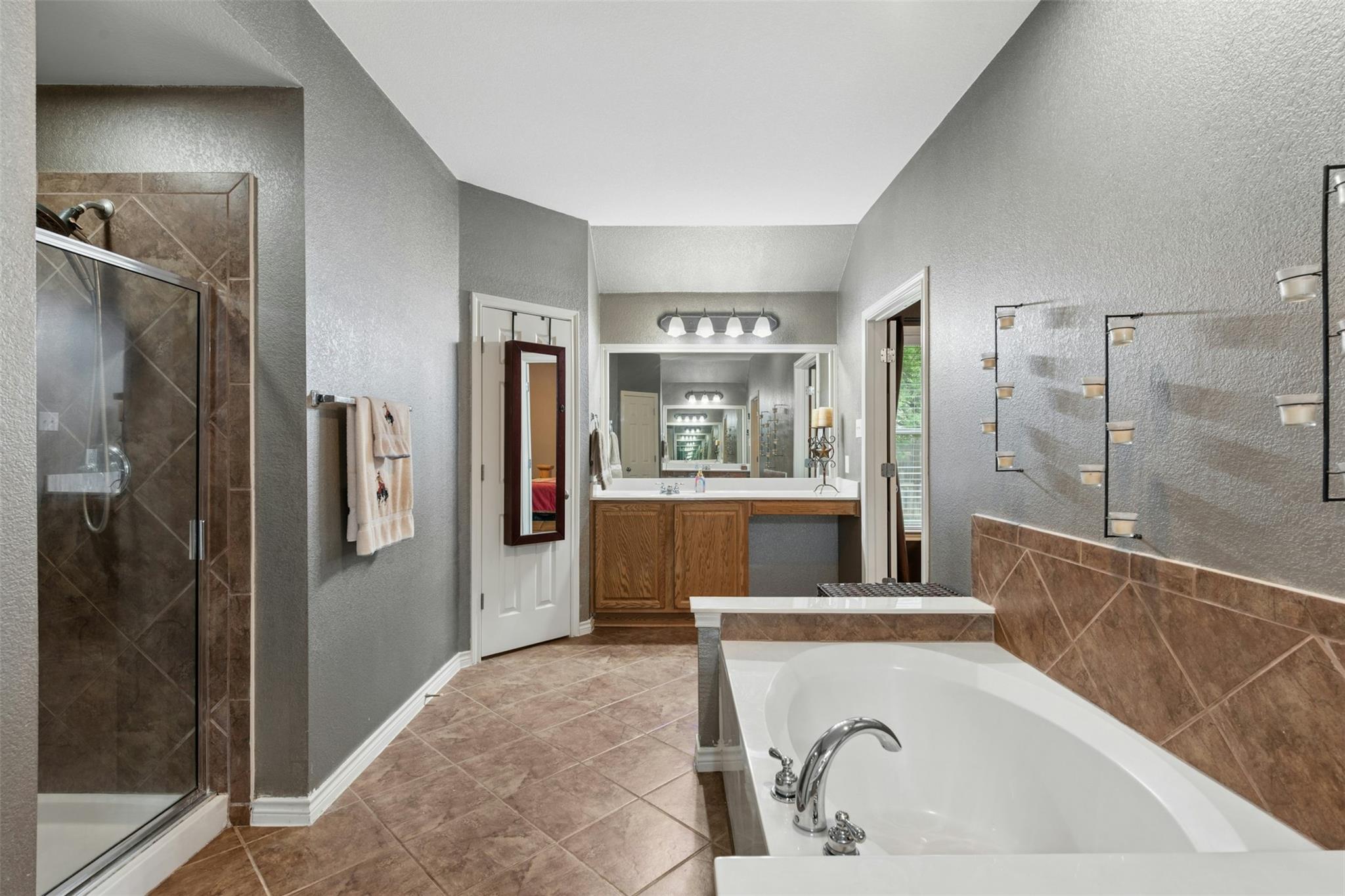 30013 Edgewood Dr, Georgetown, TX 78628