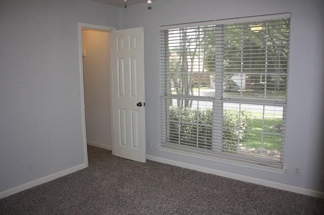 8104 Hawick Dr, Round Rock, TX 78681