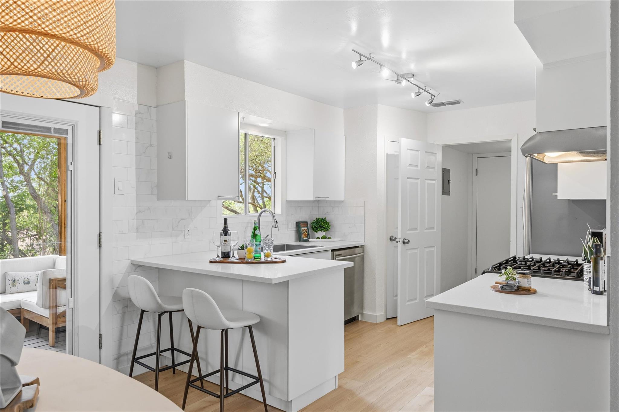 7906 Evaline Ln, Austin, TX 78745