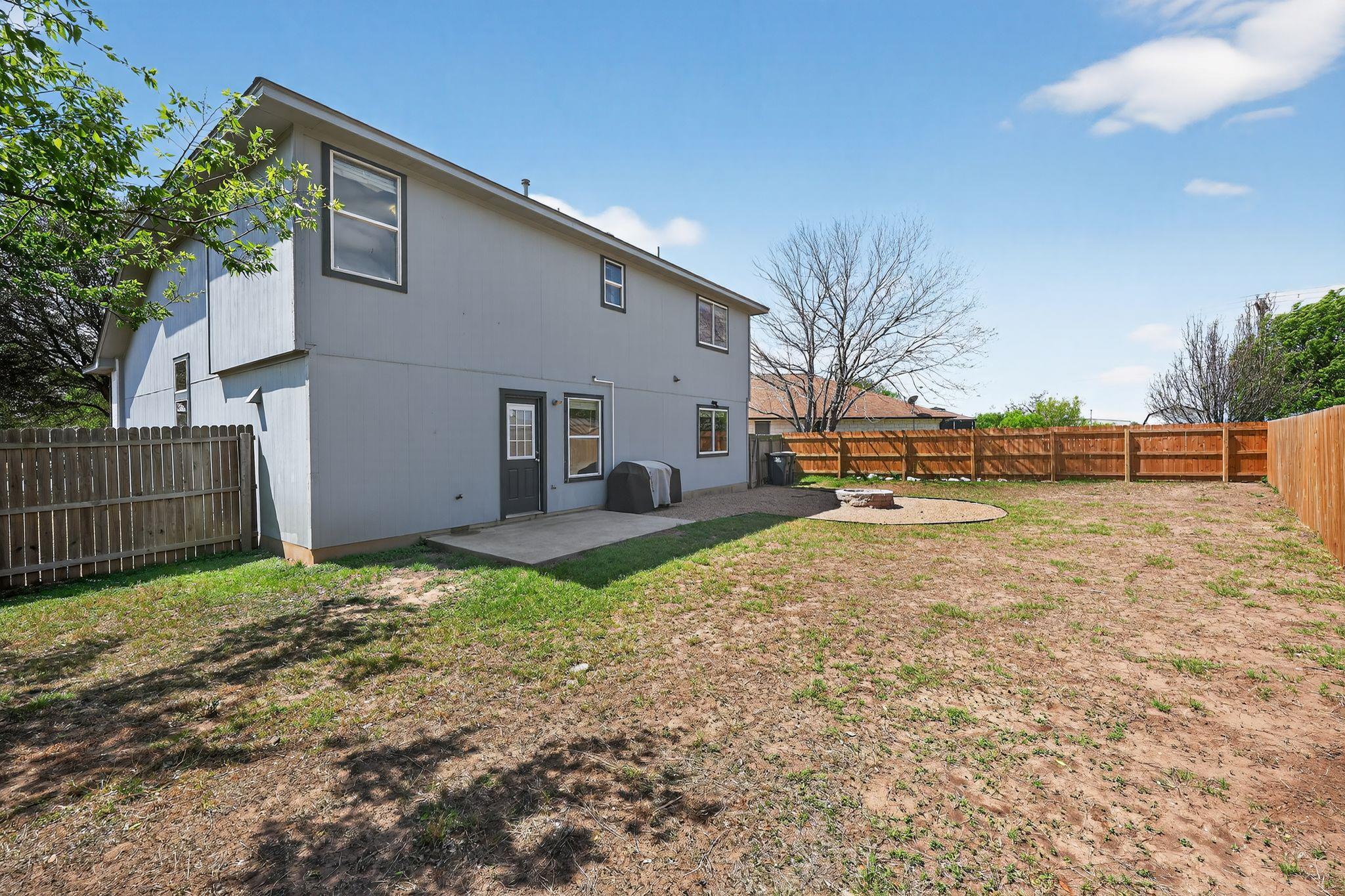 748 Bills Cir, Bastrop, TX 78602