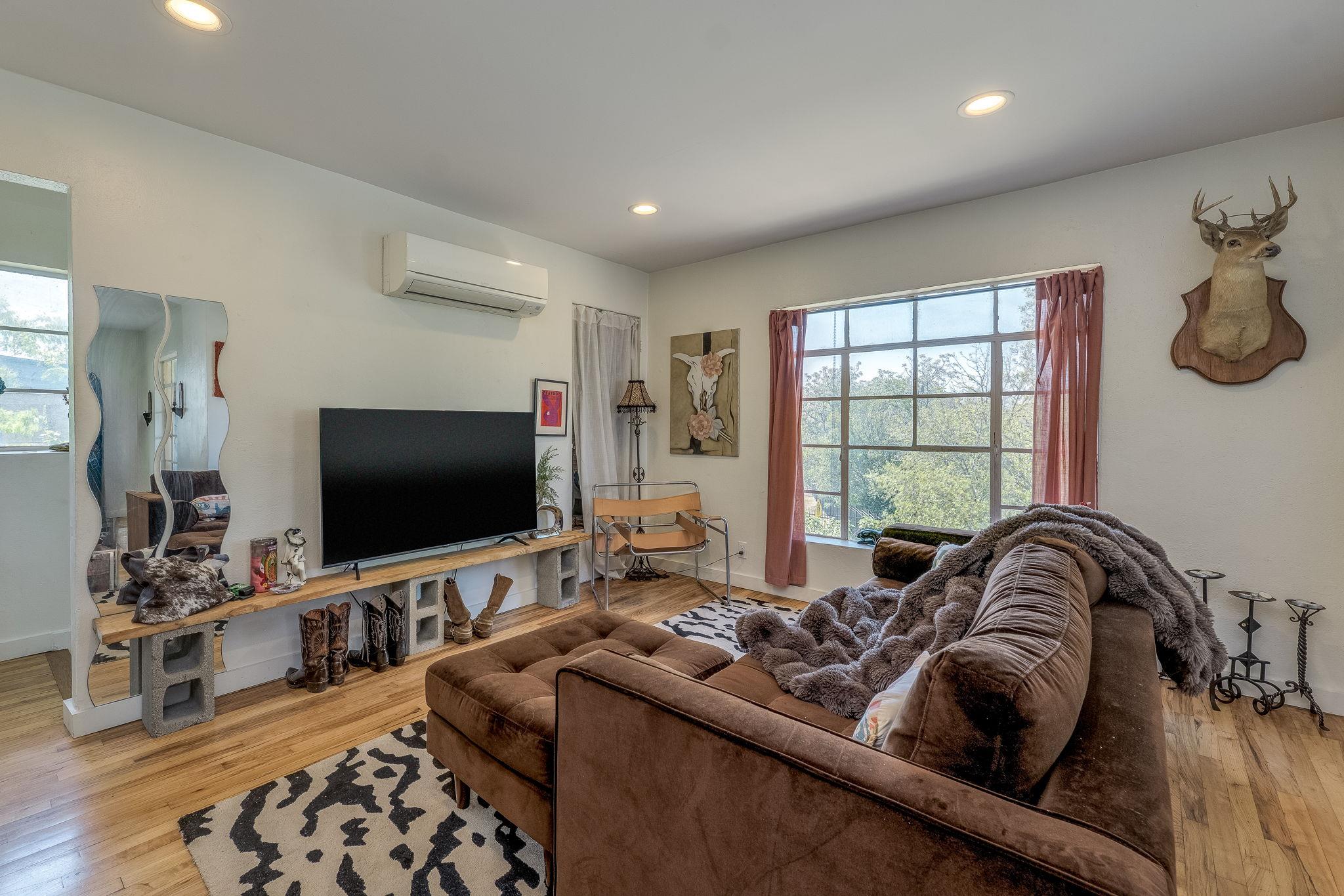 1402 Ashwood Rd, Austin, TX 78722