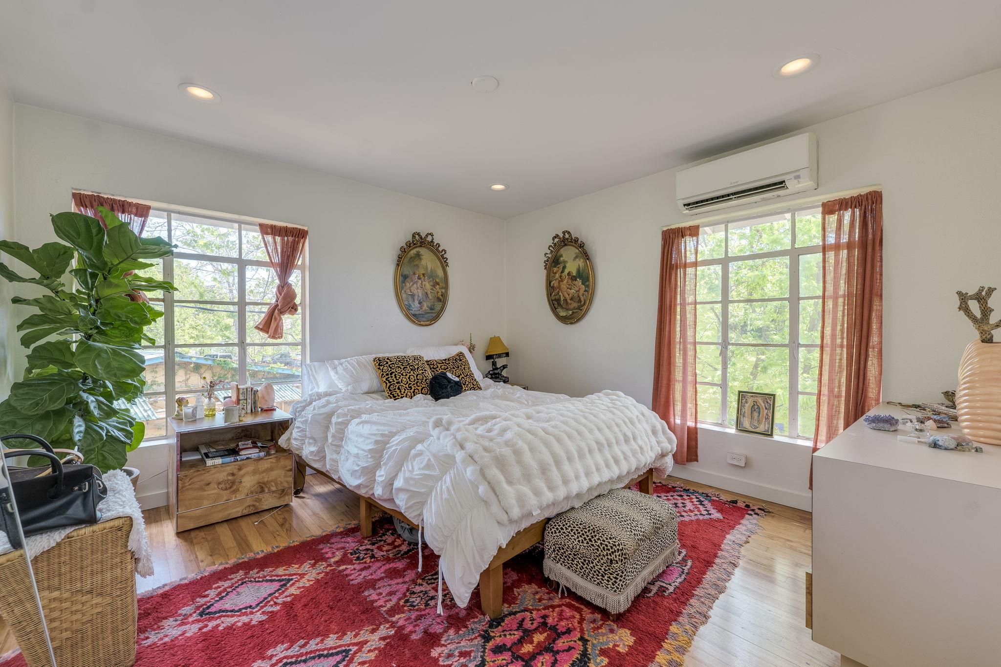 1402 Ashwood Rd, Austin, TX 78722