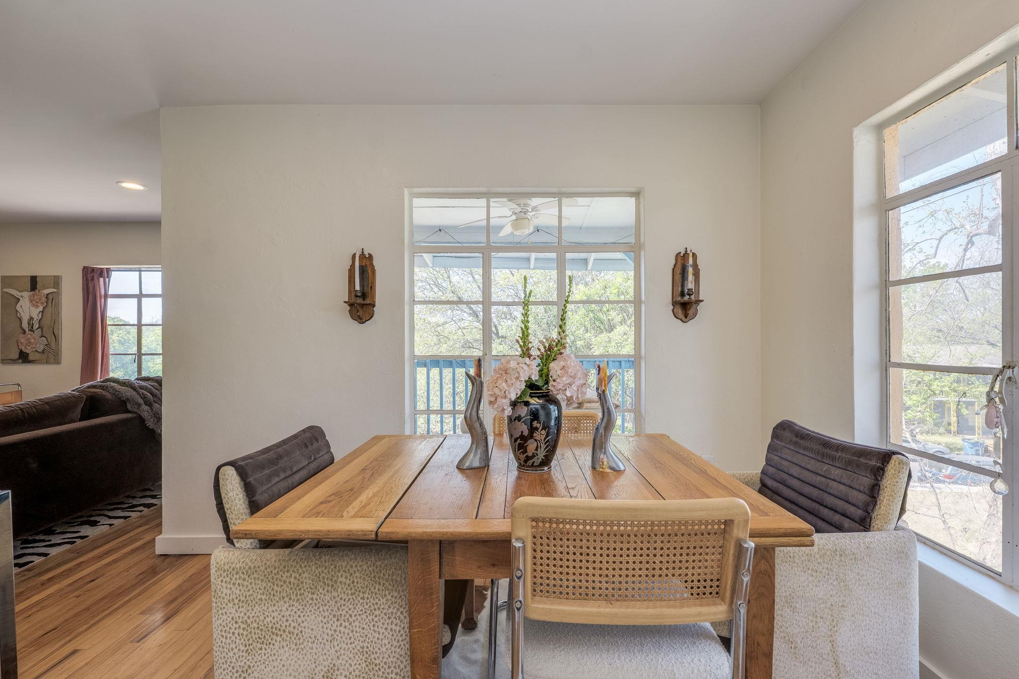 1402 Ashwood Rd, Austin, TX 78722