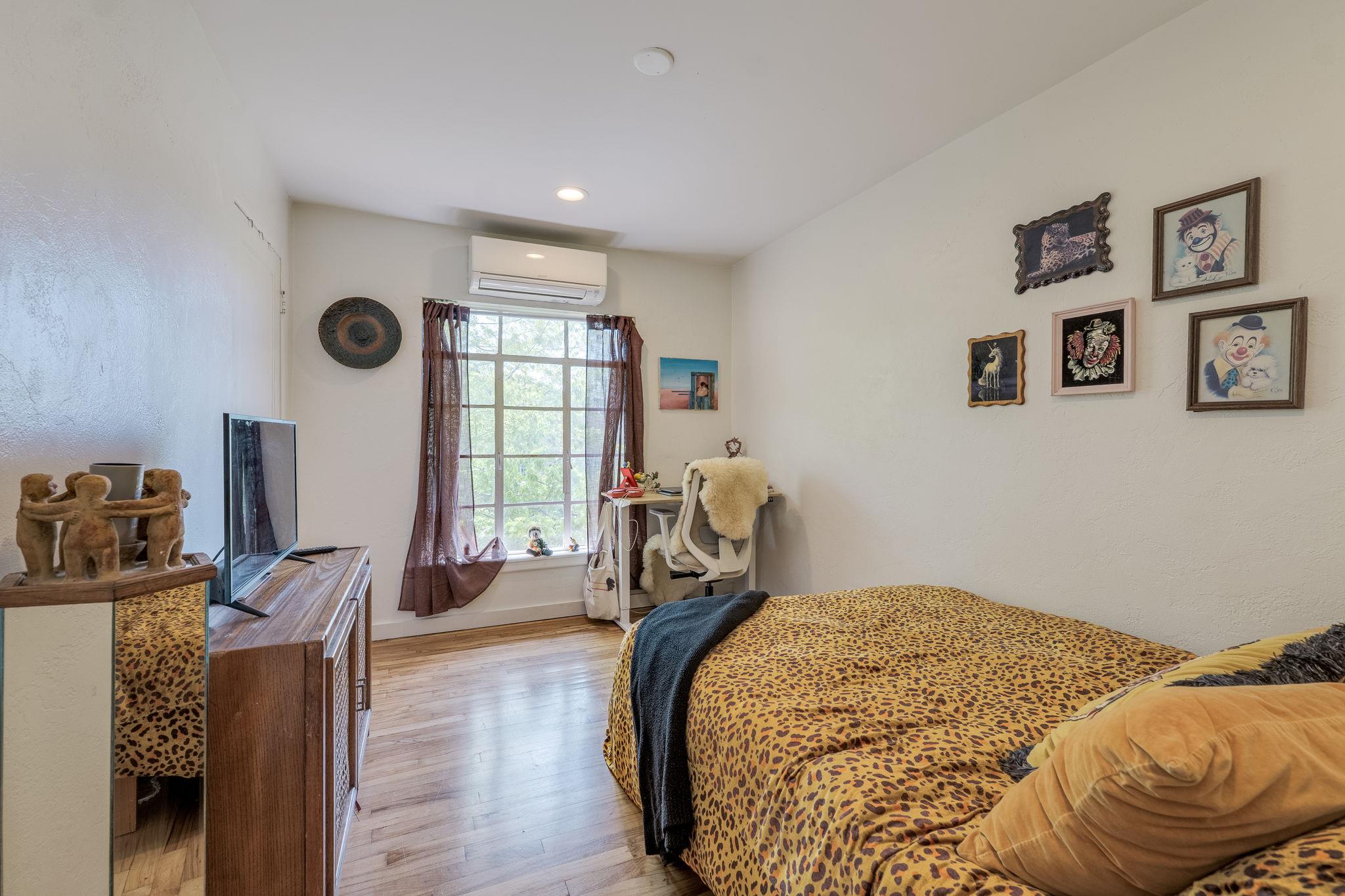 1402 Ashwood Rd, Austin, TX 78722