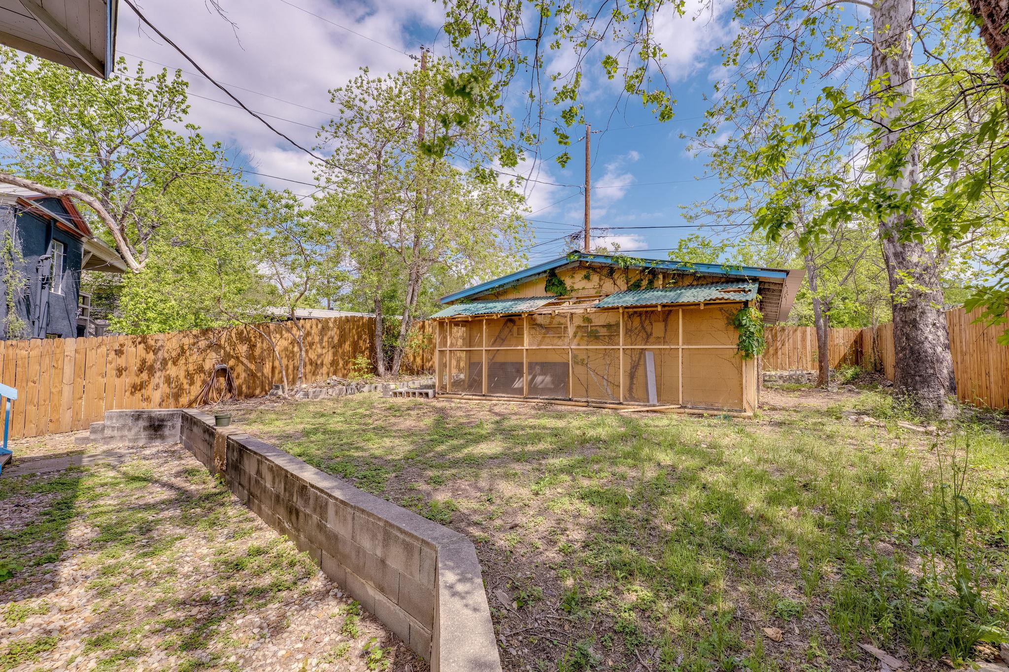 1402 Ashwood Rd, Austin, TX 78722