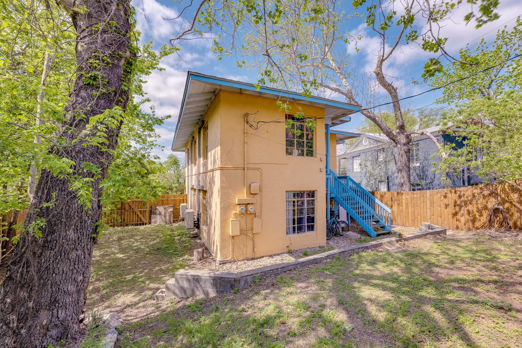 1402 Ashwood Rd, Austin, TX 78722