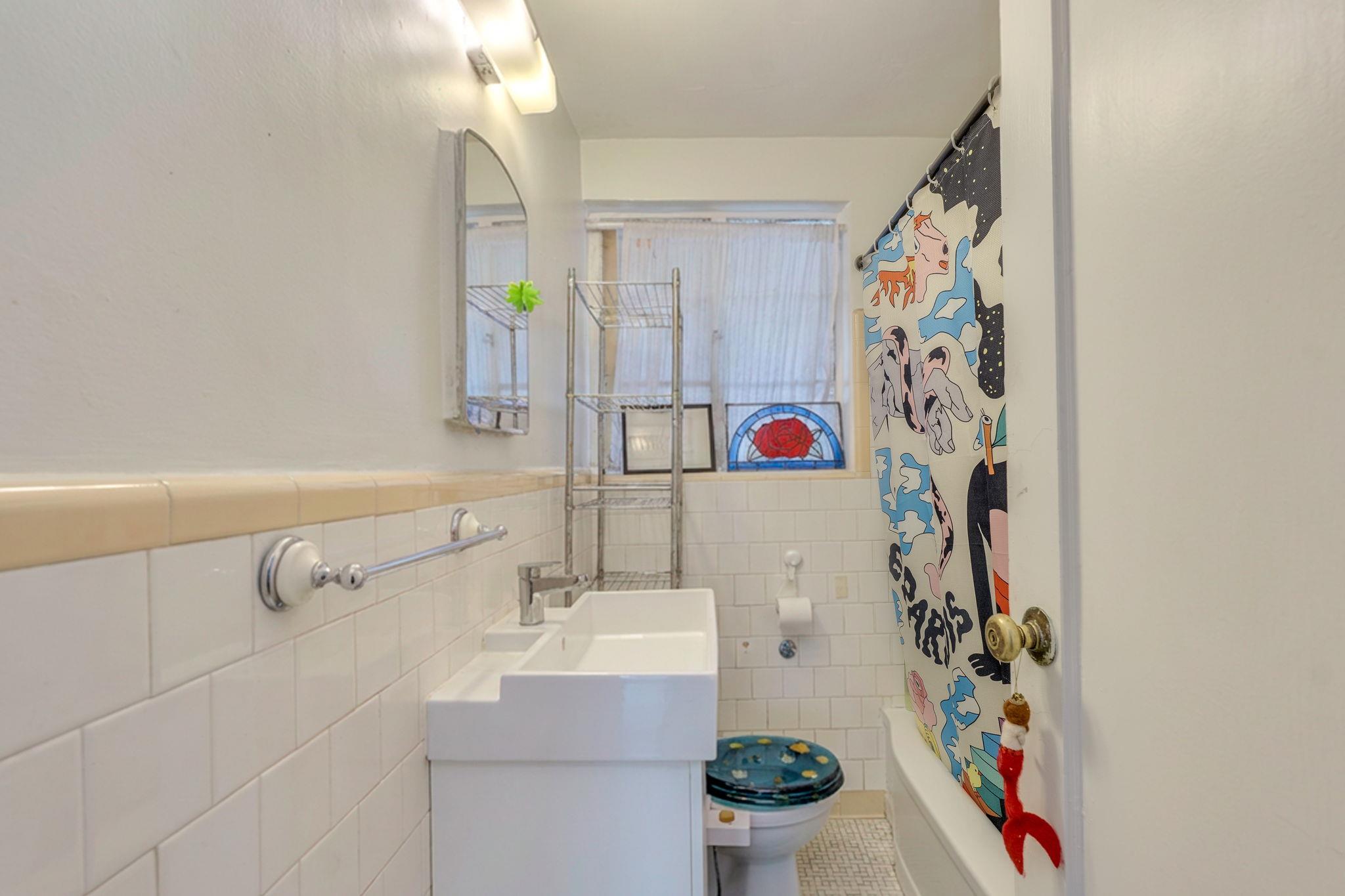 1402 Ashwood Rd, Austin, TX 78722