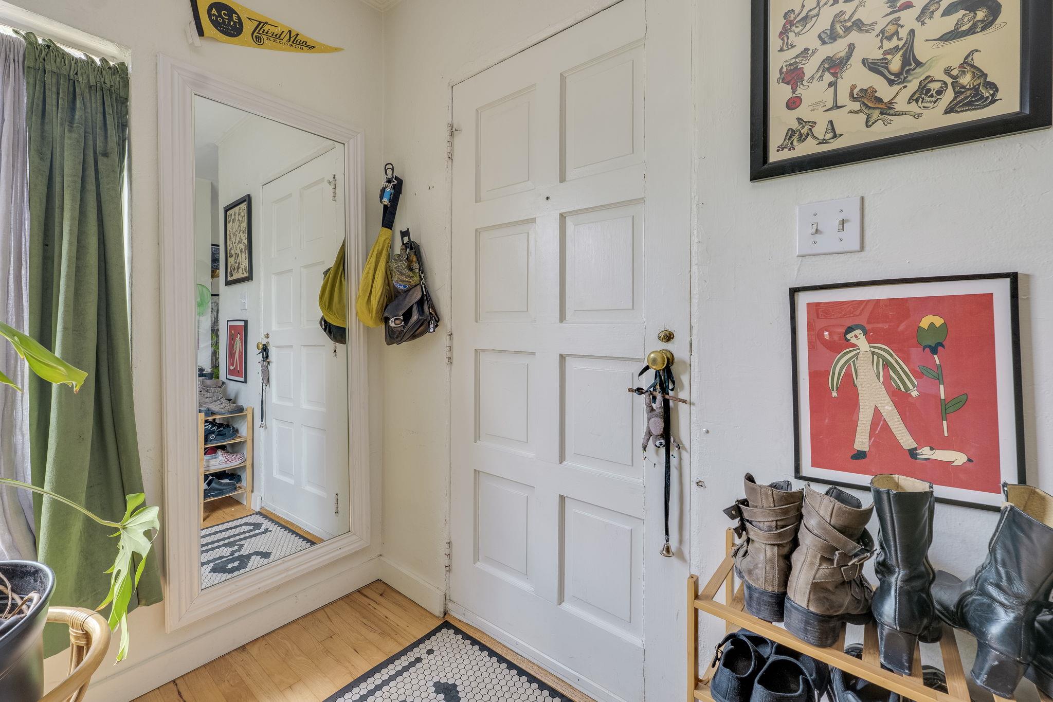 1402 Ashwood Rd, Austin, TX 78722