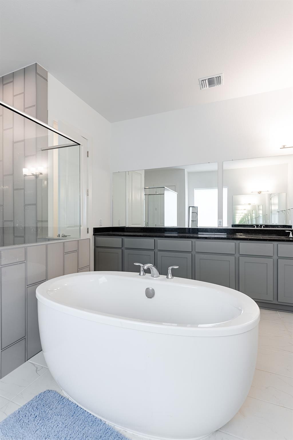 2217 Sondrio Bnd, Leander, TX 78641