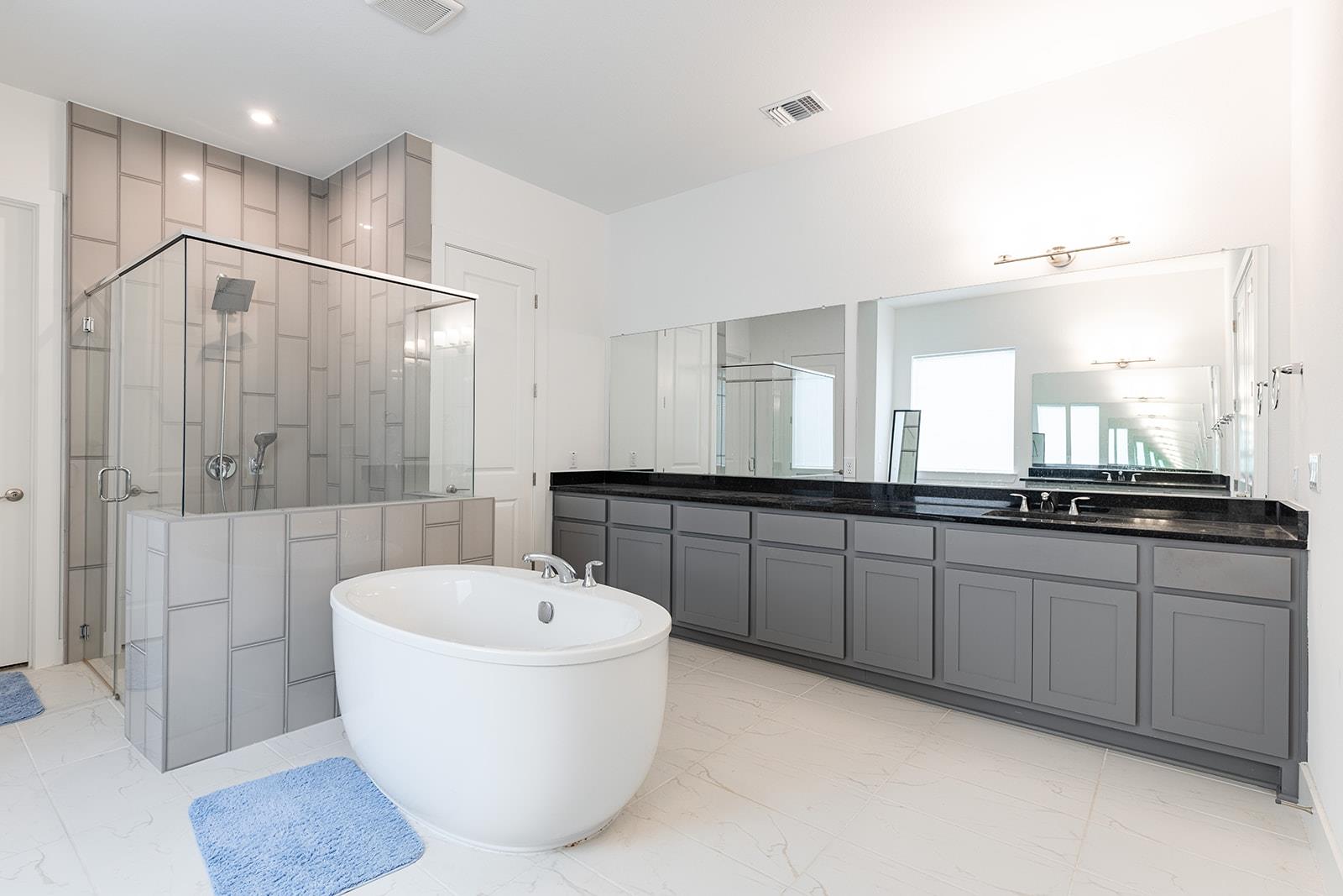 2217 Sondrio Bnd, Leander, TX 78641