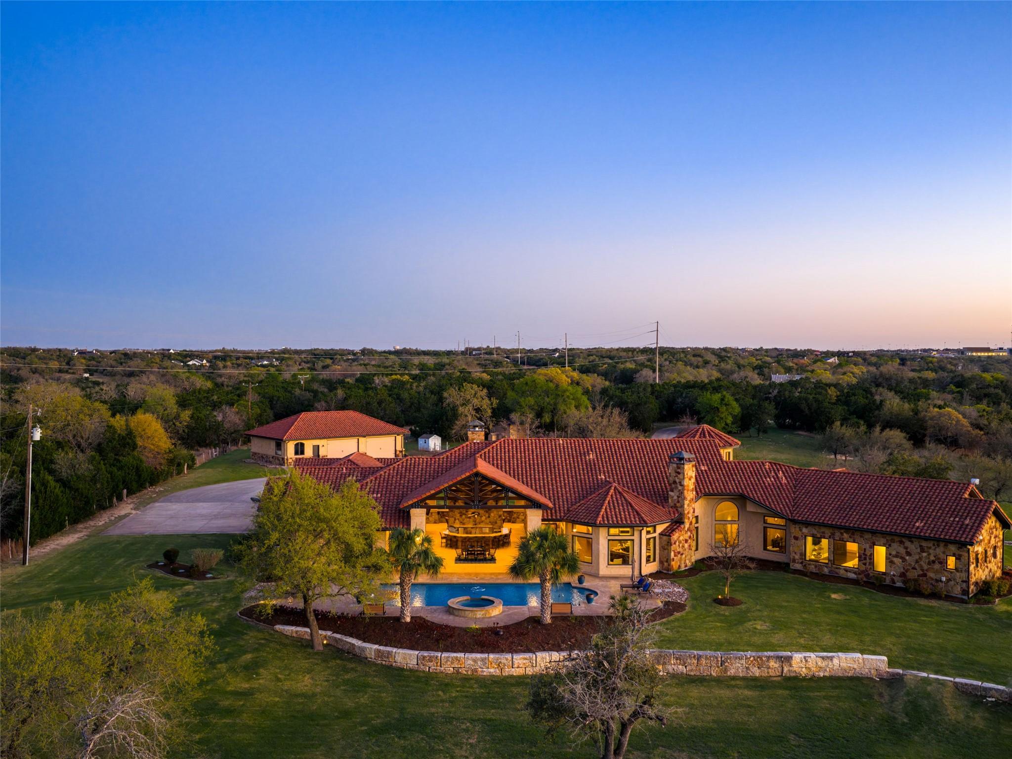 600 County Road 257, Liberty Hill, TX 78642