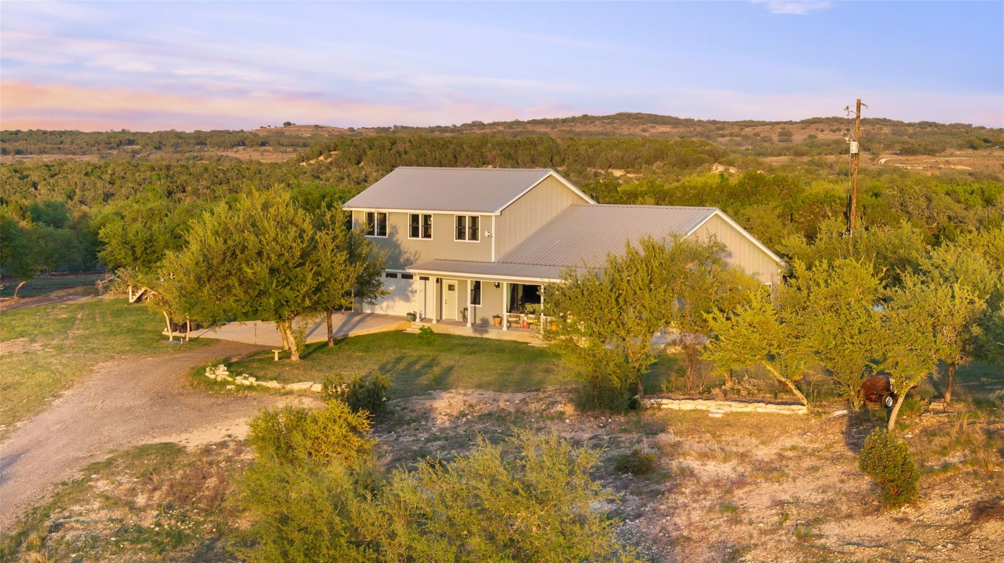 2025 Cripple Creek Stage Rd, Dripping Springs, TX 78620