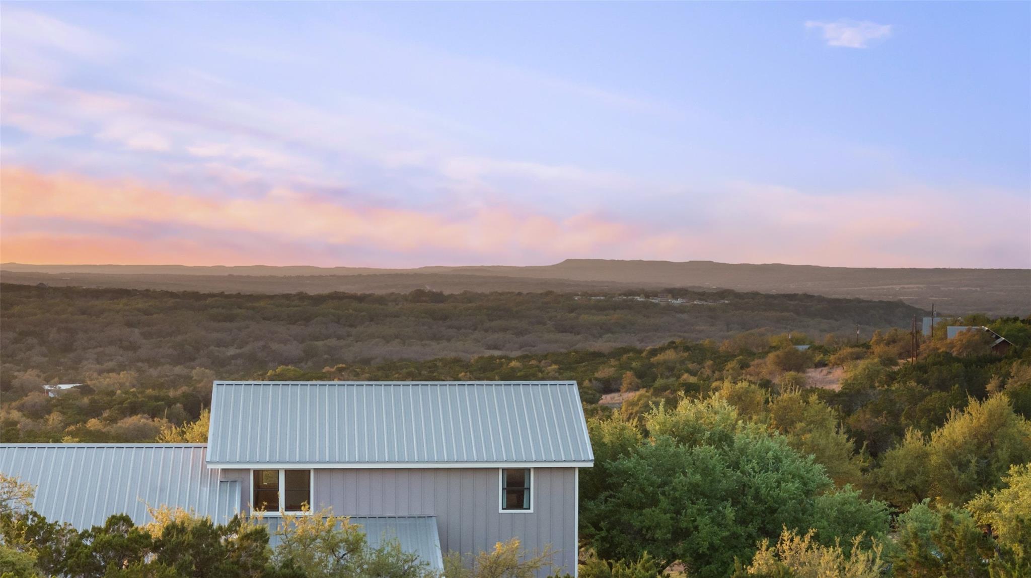 2025 Cripple Creek Stage Rd, Dripping Springs, TX 78620