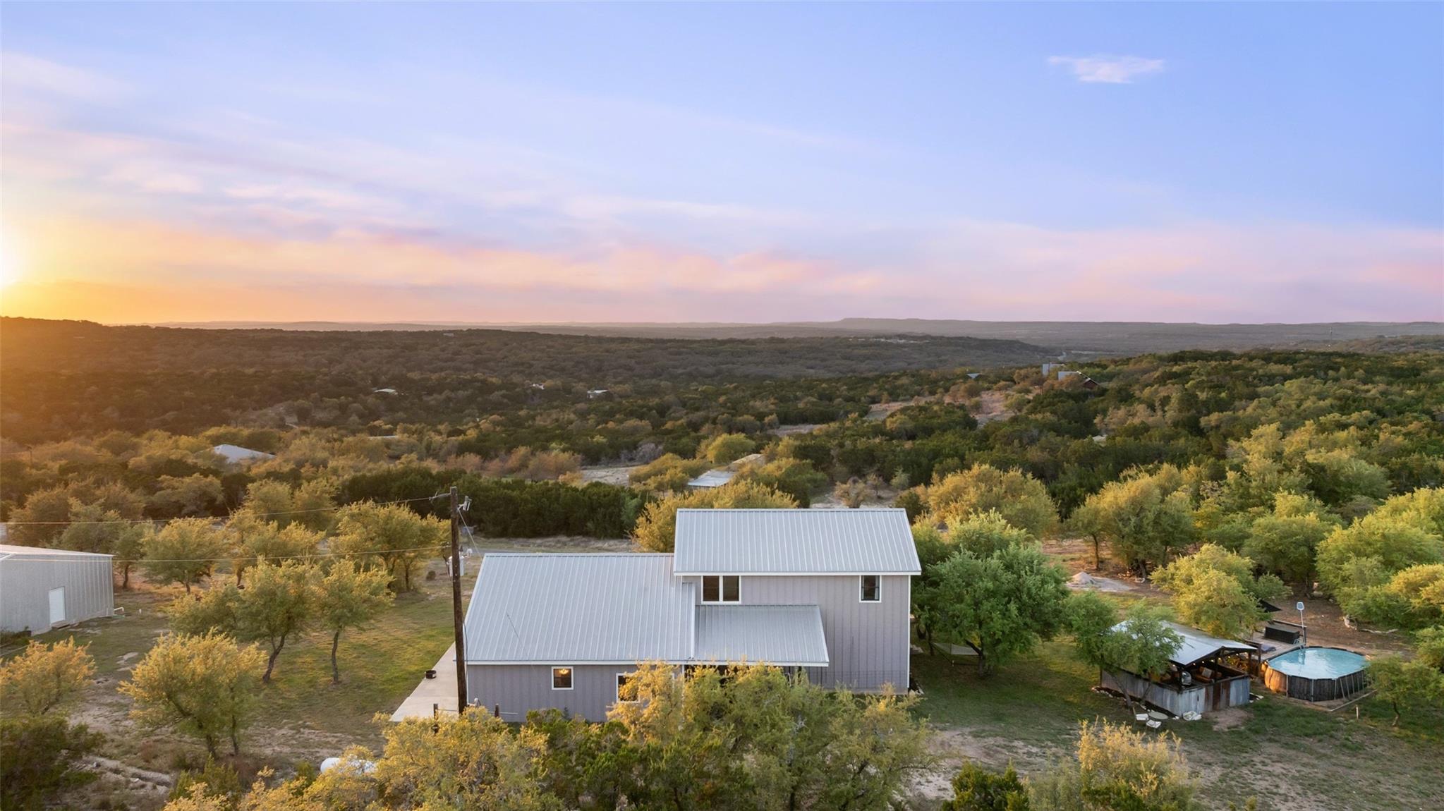 2025 Cripple Creek Stage Rd, Dripping Springs, TX 78620