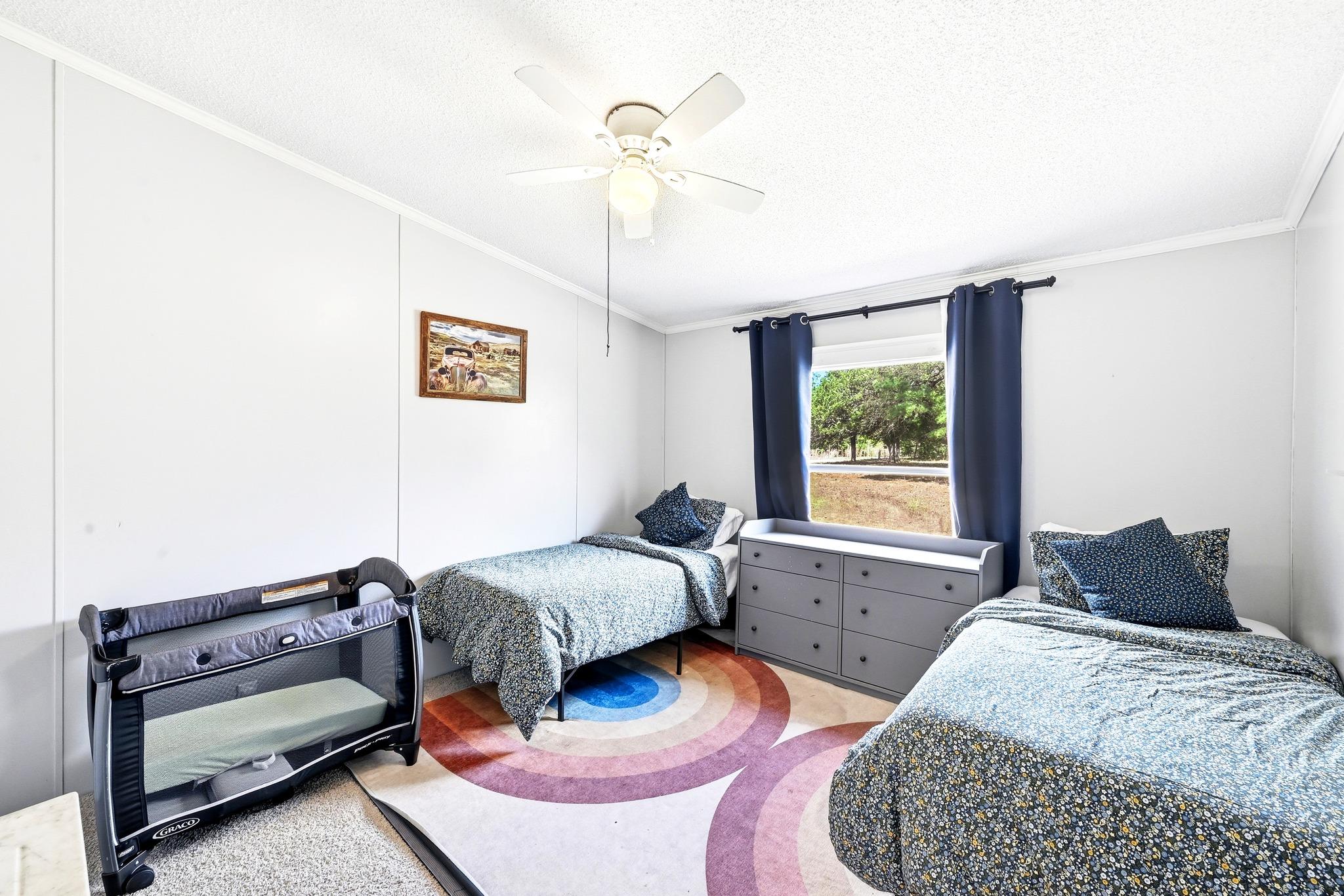 159 Farris Ln, Smithville, TX 78957