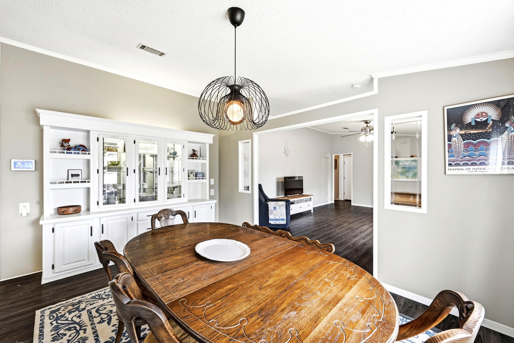 159 Farris Ln, Smithville, TX 78957