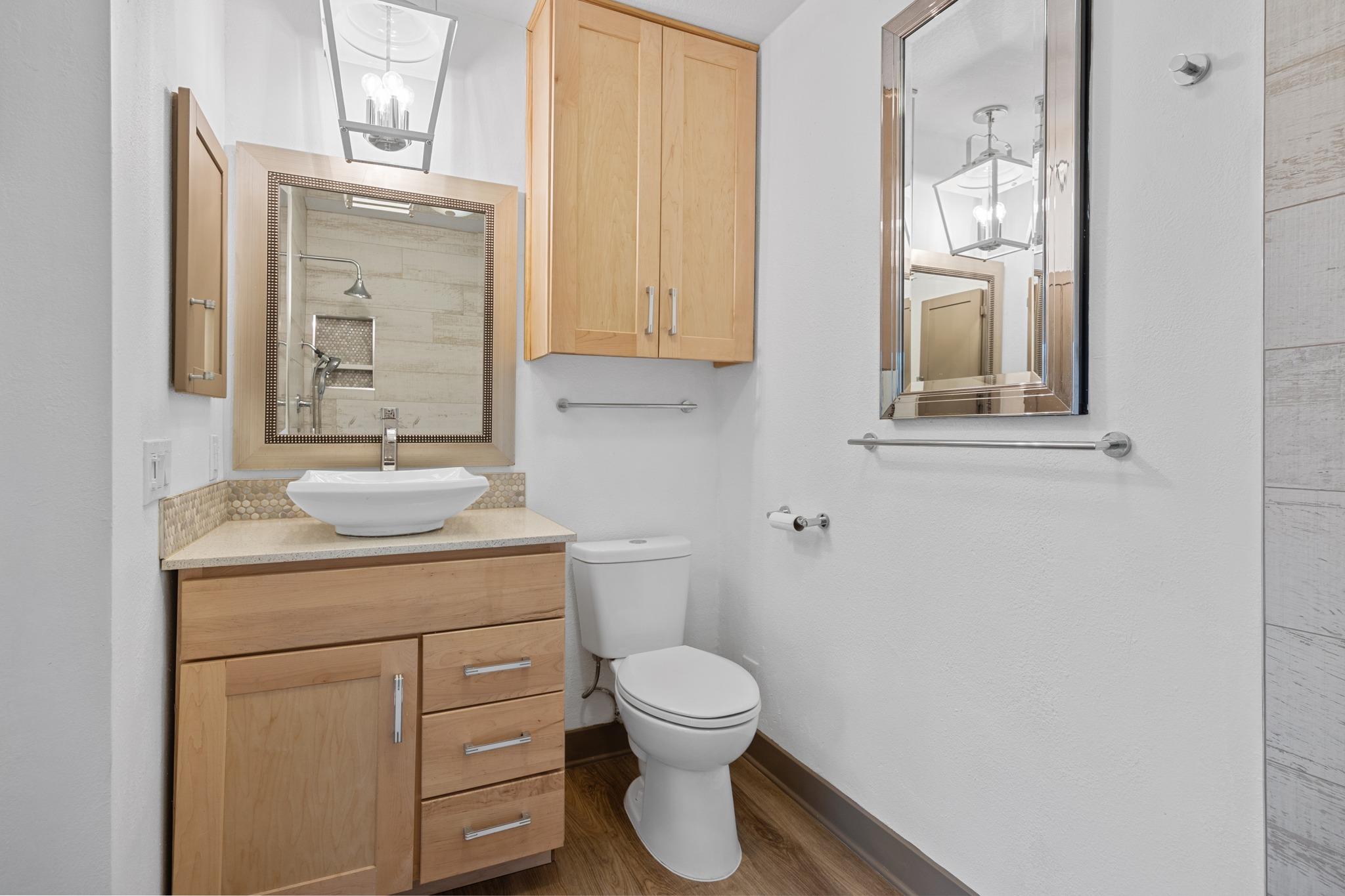 7810 Woodcroft Dr, Austin, TX 78749