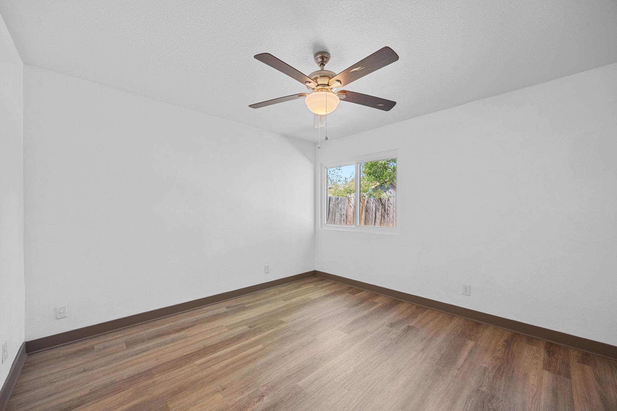 7810 Woodcroft Dr, Austin, TX 78749