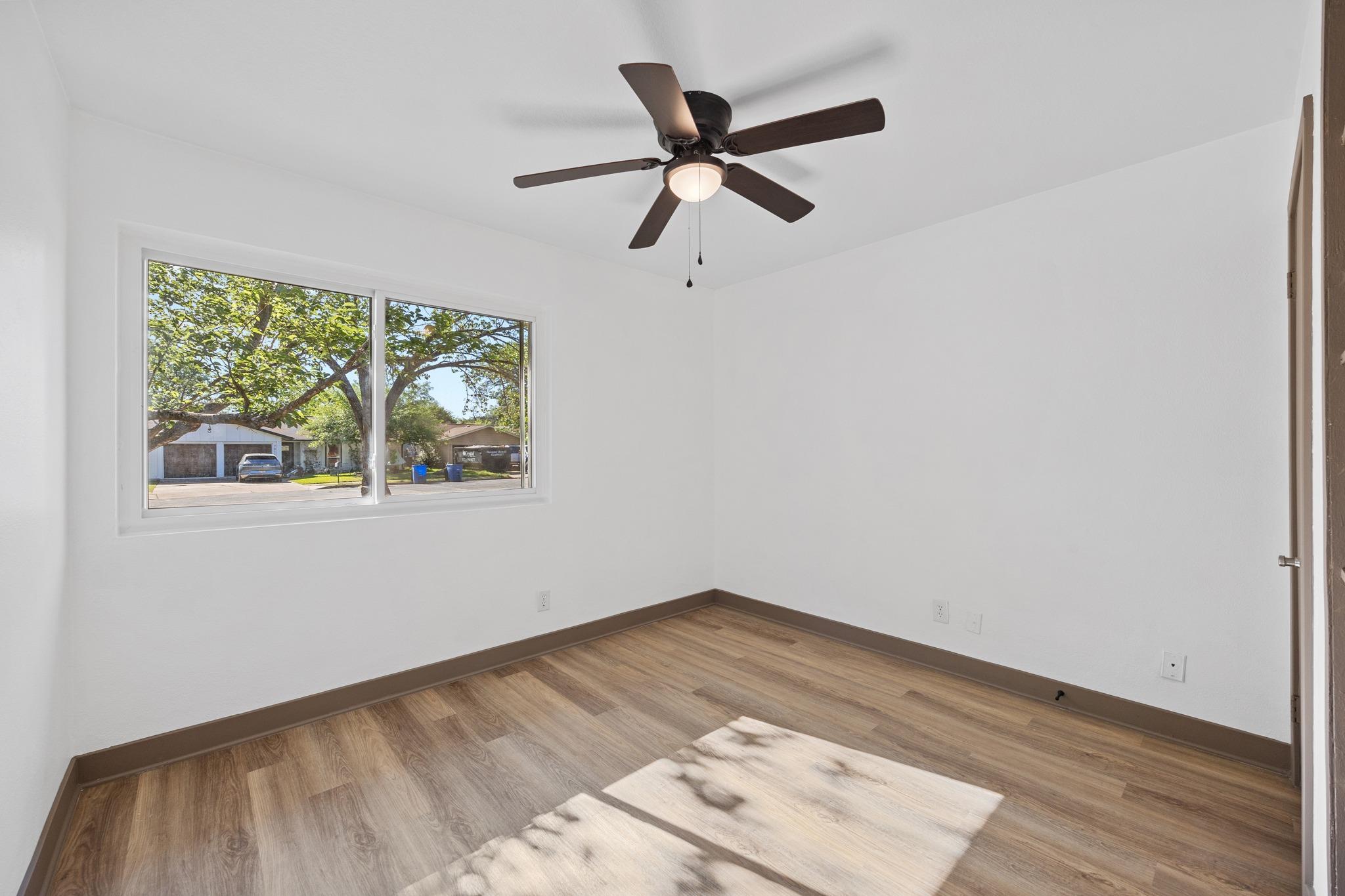 7810 Woodcroft Dr, Austin, TX 78749