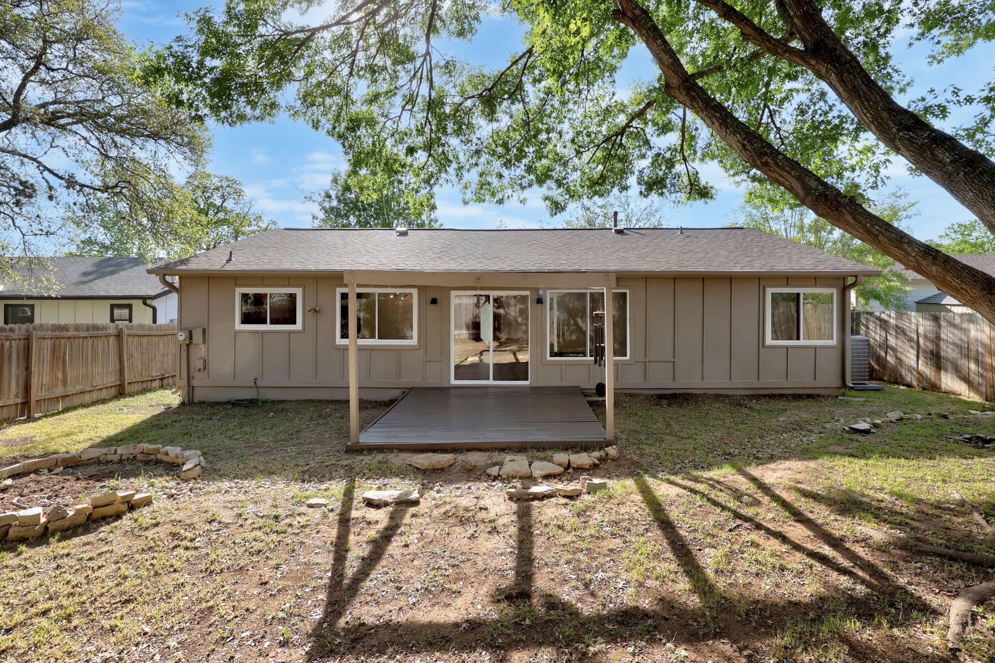 7810 Woodcroft Dr, Austin, TX 78749