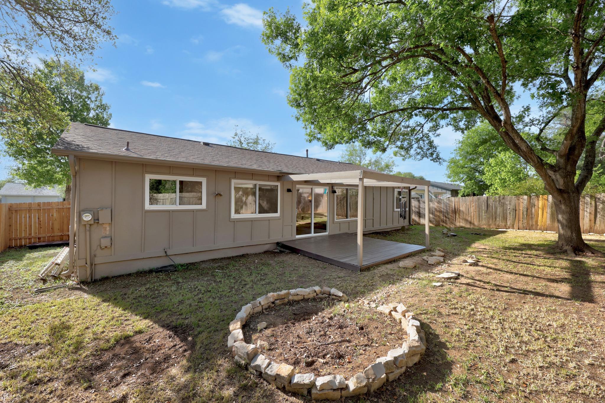 7810 Woodcroft Dr, Austin, TX 78749