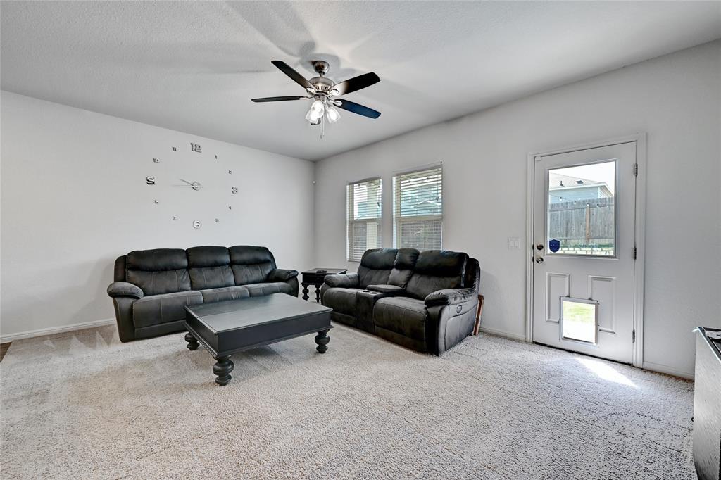 19401 Berringer Dr, Pflugerville, TX 78660