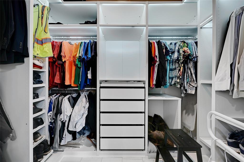 19401 Berringer Dr, Pflugerville, TX 78660