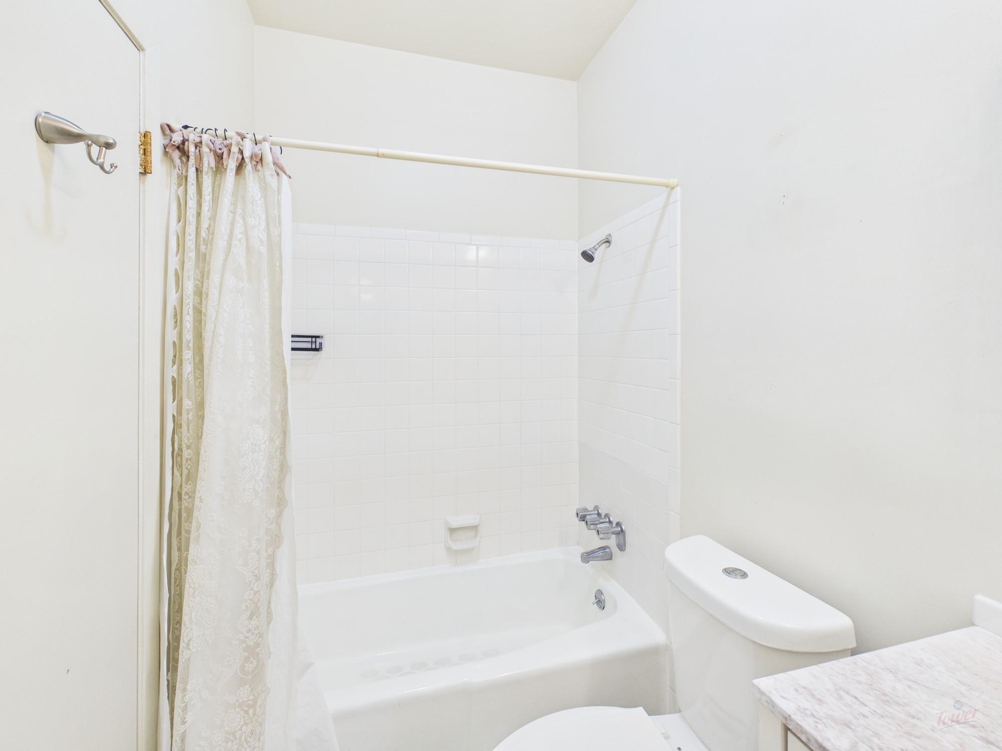 2905 Swisher St # 207, Austin, TX 78705